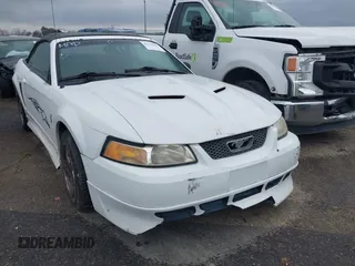 2000 Ford Mustang with VIN 1FAFP4440YF265297, listed as a IAAI auction lot 41739266 with 170,907 mi miles. Bid and sale history available at carsss.com. Image 6.