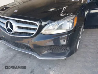 2016 Mercedes-Benz E 350 Luxury with VIN WDDHF8JBXGB225644, listed as a IAAI auction lot 42233644 with 189,908 mi miles and . Bid and sale history available at DreamBid. Image 6.