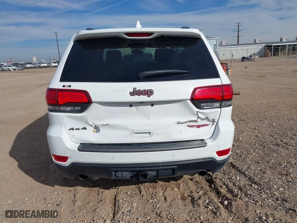 2019 Jeep Grand Cherokee Trailhawk with VIN 1C4RJFLG7KC726830, listed as a IAAI auction lot 41448850 with 97,218 mi miles. Bid and sale history available at carsss.com. Image 16.