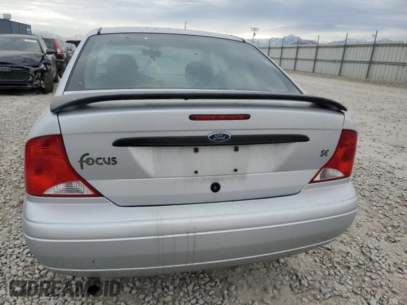 2000 Ford Focus SE with VIN 1FAFP3436YW300149, listed as a Copart auction lot 42231215 with Not provided miles and Salvage title. Bid and sale history available at DreamBid. Image 6.