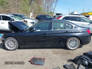 2014 BMW 3 Series 328i xDrive с VIN WBA3B5C54EP543441, выставлен на аукционе IAAI как лот 42144984 с пробегом Не указан миль и . История ставок и продаж доступна на DreamBid. Изображение 14.