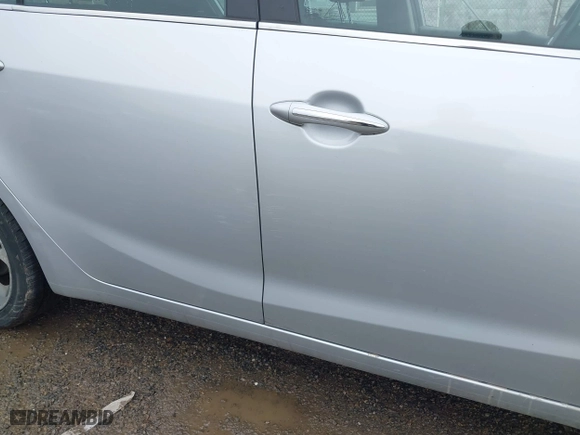 2016 Kia Forte 5-Door EX with VIN KNAFX5A85G5496365, listed as a IAAI auction lot 41920359 with 127,907 mi miles. Bid and sale history available at carsss.com. Image 17.