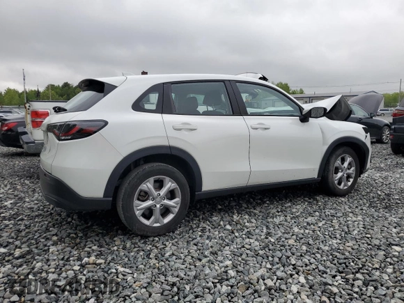 2024 Honda HR-V LX with VIN 3CZRZ2H35RM708076, listed as a Copart auction lot 57282545 with 8,279 mi miles and Salvage title. Bid and sale history available at DreamBid. Image 3.
