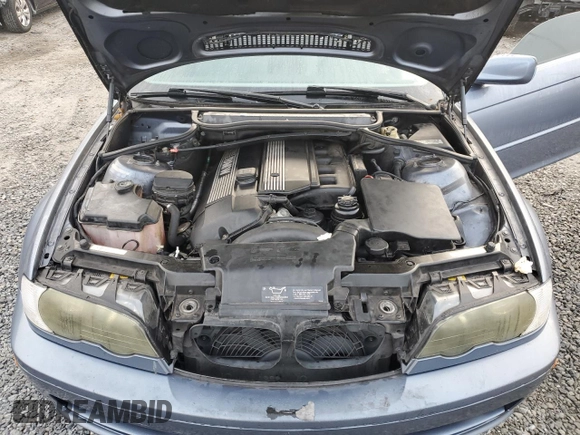 2002 BMW 3 Series 325Ci with VIN WBABS33402PG88045, listed as a Copart auction lot 43386425 with 167,588 mi miles and Salvage Title. Bid and sale history available at carsss.com. Image 11.