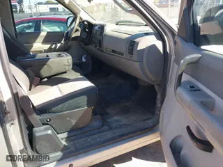 2008 Chevrolet Silverado 1500 Work Truck with VIN 1GCEC19C88Z279995, listed as a IAAI auction lot 41732316 with 250,162 mi miles. Bid and sale history available at carsss.com. Image 5.