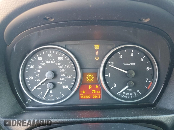 2007 BMW 3 Series 328xi z VIN WBAVC73517KP33537, wystawiony jako Copart lot #84838494 z przebiegiem 154 227 mil mil oraz Szkoda całkowita • Salvage title. Historia ofert i sprzedaży dostępna na DreamBid. Obrazek 9.