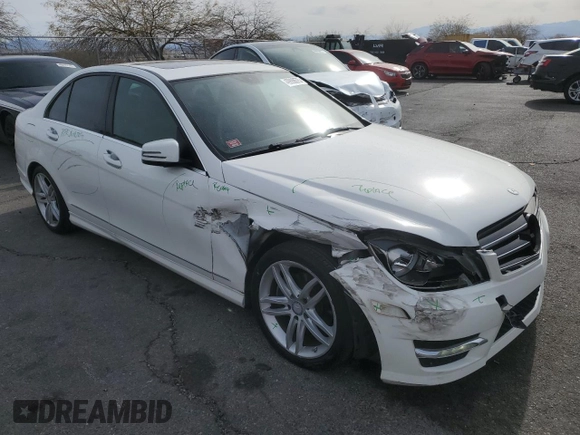 2014 Mercedes-Benz C 250 Sport с VIN WDDGF4HBXEG228554, выставлен на аукционе Copart как лот 49888675 с пробегом 133 533 миль миль и Списание • Salvage title. История ставок и продаж доступна на DreamBid. Изображение 4.