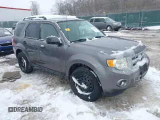 2012 Ford Escape XLS z VIN 1FMCU9C72CKA10130, wystawiony jako IAAI lot #41543233 z przebiegiem 168 552 mil mil oraz . Historia ofert i sprzedaży dostępna na DreamBid. Obrazek 1.