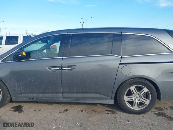 2012 Honda Odyssey Touring with VIN 5FNRL5H99CB033289, listed as a IAAI auction lot 41407301 with NaN miles. Bid and sale history available at carsss.com. Image 14.