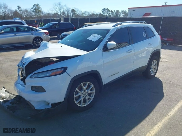 2014 Jeep Cherokee Latitude with VIN 1C4PJLCS3EW262450, listed as a IAAI auction lot 41628187 with 183,670 mi miles. Bid and sale history available at carsss.com. Image 2.