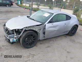 2022 Toyota 86 Premium с VIN JF1ZNBF1XN8751108, выставлен на аукционе IAAI как лот 40700214 с пробегом 33 033 миль миль и . История ставок и продаж доступна на DreamBid. Изображение 18.