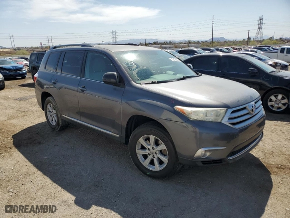 2012 Toyota Highlander with VIN 5TDBK3EH1CS154141, listed as a Copart auction lot 52129045 with 113,588 mi miles and Salvage Title. Bid and sale history available at carsss.com. Image 4.