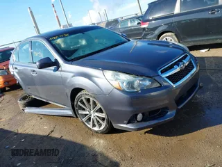 2014 Subaru Legacy Special Sports z VIN 4S3BMCH68E3010062, wystawiony jako IAAI lot #41802538 z przebiegiem 195 039 mil mil oraz . Historia ofert i sprzedaży dostępna na DreamBid. Obrazek 1.