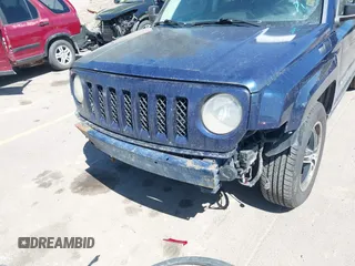 2016 Jeep Patriot Sport with VIN 1C4NJRBBXGD579801, listed as a IAAI auction lot 42040723 with 135,401 mi miles and . Bid and sale history available at carsss.com. Image 6.