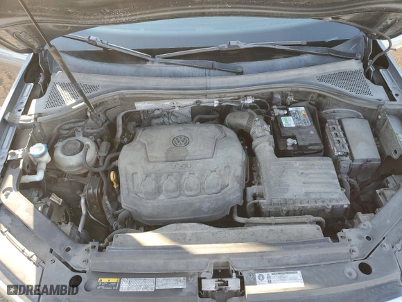 2020 Volkswagen Tiguan SEL Premium R-Line with VIN 3VV4B7AXXLM068664, listed as a Copart auction lot 83243264 with 132,734 mi miles and Salvage Title. Bid and sale history available at carsss.com. Image 13.
