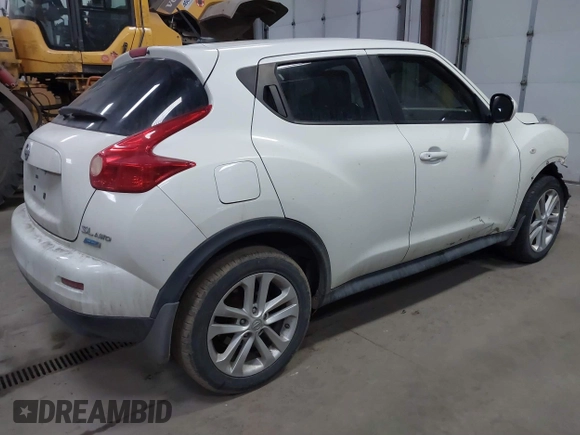 2012 Nissan Juke SL with VIN JN8AF5MV8CT122182, listed as a IAAI auction lot 41670838 with 120,351 mi miles. Bid and sale history available at carsss.com. Image 4.