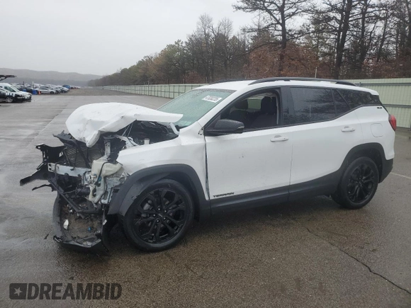 2020 GMC Terrain SLE with VIN 3GKALTEV5LL102147, listed as a Copart auction lot 47030235 with 41,235 mi miles and Salvage Title. Bid and sale history available at carsss.com. Image 1.