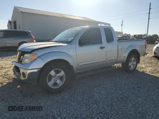 2005 Nissan Frontier SE with VIN 1N6AD06U15C428844, listed as a Copart auction lot 86620004 with 175,284 mi miles and Salvage title. Bid and sale history available at DreamBid. Image 1.