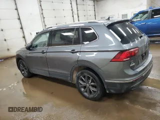 2023 Volkswagen Tiguan SE z VIN 3VVMB7AX5PM029437, wystawiony jako Copart lot #44902825 z przebiegiem 54 167 mil mil oraz Szkoda całkowita • Salvage title. Historia ofert i sprzedaży dostępna na DreamBid. Obrazek 2.