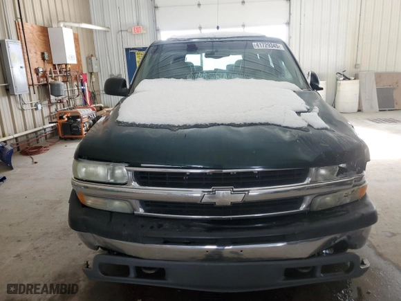 2002 Chevrolet Tahoe LT with VIN 1GNEC13Z02R260191, listed as a Copart auction lot 41729345 with 230,568 mi miles and Non Repairable. Bid and sale history available at carsss.com. Image 5.