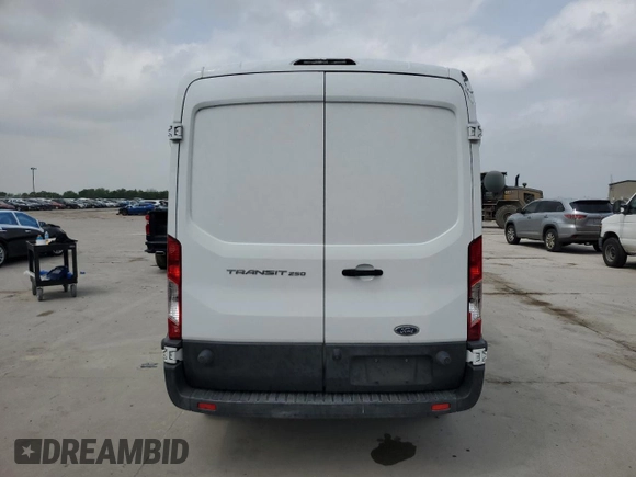 2016 Ford Transit Cargo z VIN 1FTYR2CM5GKB56004, wystawiony jako Copart lot #51265165 z przebiegiem 275 413 mil mil oraz Czysty tytuł • Clean title. Historia ofert i sprzedaży dostępna na DreamBid. Obrazek 6.