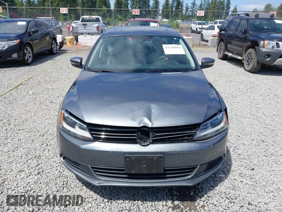 2013 Volkswagen Jetta SE with VIN 3VWDP7AJ3DM372896, listed as a IAAI auction lot 42520685 with 127,143 mi miles and . Bid and sale history available at DreamBid. Image 12.