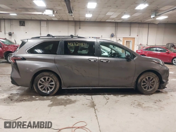 2023 Toyota Sienna XLE с VIN 5TDJSKFC0PS099650, выставлен на аукционе IAAI как лот 42324871 с пробегом 12 719 миль миль и . История ставок и продаж доступна на DreamBid. Изображение 13.