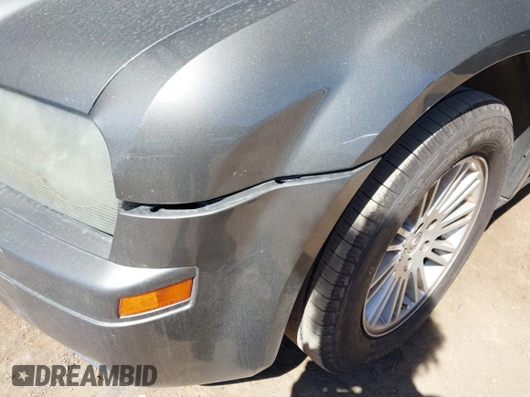 2009 Chrysler 300 LX with VIN 2C3KA43D79H574863, listed as a IAAI auction lot 41872418 with 1 mi miles. Bid and sale history available at carsss.com. Image 6.