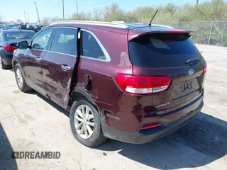2017 Kia Sorento LX with VIN 5XYPG4A34HG192880, listed as a IAAI auction lot 42045752 with 150,772 mi miles. Bid and sale history available at carsss.com. Image 3.