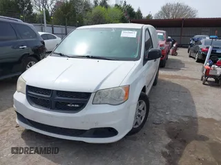 2014 Ram Cargo Van Tradesman z VIN 2C4JRGAG0ER149746, wystawiony jako IAAI lot #41930863 z przebiegiem 255 877 mil mil oraz . Historia ofert i sprzedaży dostępna na DreamBid. Obrazek 2.