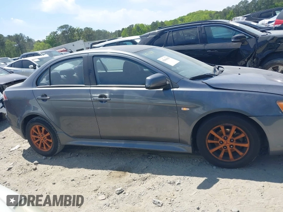 2011 Mitsubishi Lancer ES z VIN JA32U2FU0BU031133, wystawiony jako IAAI lot #42046429 z przebiegiem 279 551 mil mil oraz . Historia ofert i sprzedaży dostępna na DreamBid. Obrazek 13.