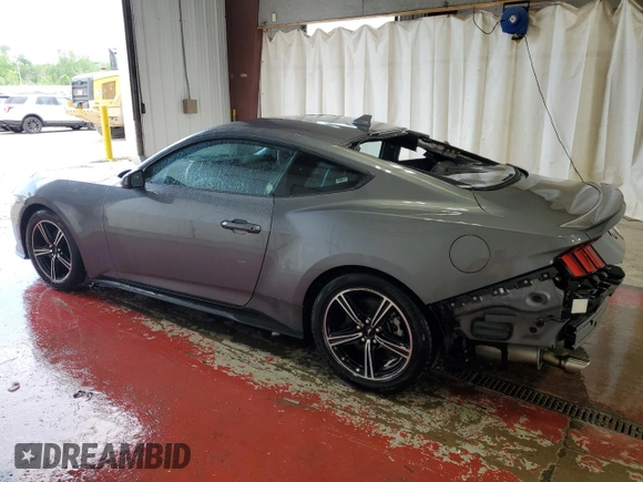 2024 Ford Mustang EcoBoost with VIN 1FA6P8THXR5121243, listed as a Copart auction lot 60840035 with 31,600 mi miles and Clean title. Bid and sale history available at DreamBid. Image 2.