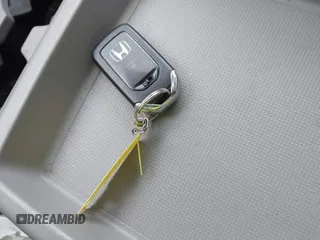 2016 Honda Odyssey Touring Elite z VIN 5FNRL5H99GB072860, wystawiony jako IAAI lot #42157603 z przebiegiem 221 449 mil mil oraz . Historia ofert i sprzedaży dostępna na DreamBid. Obrazek 11.