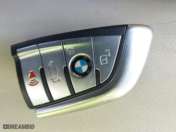 2020 BMW X5 sDrive40i with VIN 5UXCR4C0XLLT18814, listed as a IAAI auction lot 41828718 with 53,042 mi miles. Bid and sale history available at carsss.com. Image 11.
