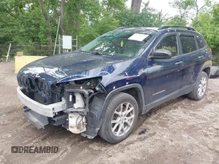 2016 Jeep Cherokee Sport z VIN 1C4PJLAB9GW177926, wystawiony jako IAAI lot #42359022 z przebiegiem 157 088 mil mil oraz . Historia ofert i sprzedaży dostępna na DreamBid. Obrazek 6.