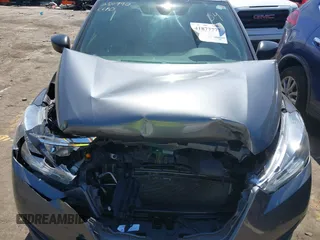 2020 Nissan Kicks S z VIN 3N1CP5BV8LL540883, wystawiony jako IAAI lot #41877777 z przebiegiem 98 001 mil mil oraz . Historia ofert i sprzedaży dostępna na DreamBid. Obrazek 12.