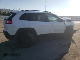 2022 Jeep Cherokee X with VIN 1C4PJMCX5ND531562, listed as a Copart auction lot 88426725 with 70,141 mi miles and Salvage Title. Bid and sale history available at carsss.com. Image 3.