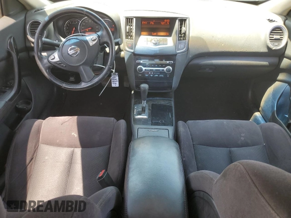 2010 Nissan Maxima S z VIN 1N4AA5AP1AC807434, wystawiony jako Copart lot #55472875 z przebiegiem 161 468 mil mil oraz Szkoda całkowita • Salvage title. Historia ofert i sprzedaży dostępna na DreamBid. Obrazek 8.