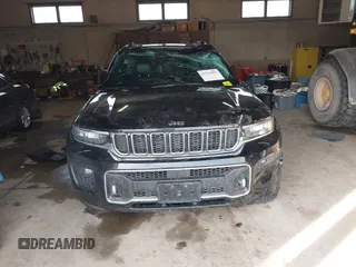 2021 Jeep Grand Cherokee Overland with VIN 1C4RJKDG8M8164904, listed as a IAAI auction lot 41352092 with 57,707 mi miles and . Bid and sale history available at DreamBid. Image 12.