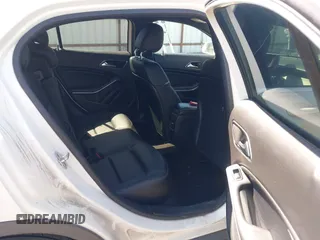 2018 Mercedes-Benz GLA 250 z VIN WDCTG4GB7JJ417354, wystawiony jako IAAI lot #42349802 z przebiegiem 84 011 mil mil oraz . Historia ofert i sprzedaży dostępna na DreamBid. Obrazek 8.