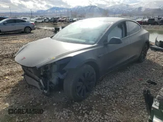 2018 Tesla Model 3 Long Range Battery z VIN 5YJ3E1EB1JF085139, wystawiony jako Copart lot #46888915 z przebiegiem 158 435 mil mil oraz Szkoda całkowita • Salvage title. Historia ofert i sprzedaży dostępna na DreamBid. Obrazek 1.