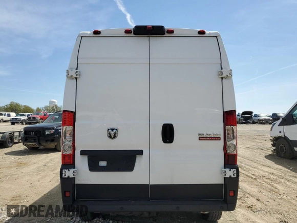 2019 Ram ProMaster Cargo with VIN 3C6TRVDG4KE543649, listed as a Copart auction lot 53811635 with 233,230 mi miles and Clean Title. Bid and sale history available at DreamBid. Image 6.