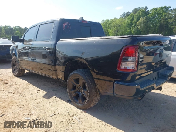 2021 Ram 1500 Big Horn z VIN 1C6RREFT1MN769814, wystawiony jako IAAI lot #42052424 z przebiegiem 71 958 mil mil oraz . Historia ofert i sprzedaży dostępna na DreamBid. Obrazek 3.