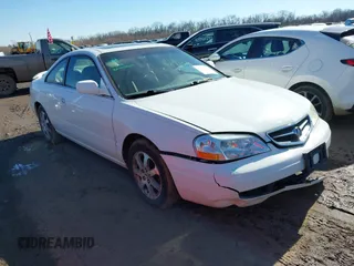 2002 Acura CL with VIN 19UYA42462A005094, listed as a IAAI auction lot 41557962 with 202,371 mi miles. Bid and sale history available at carsss.com. Image 1.