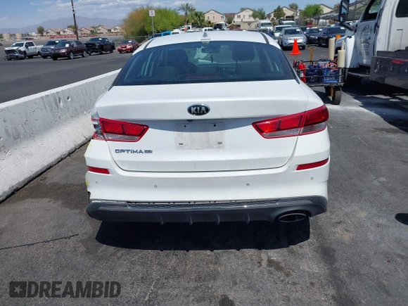 2019 Kia Optima LX with VIN 5XXGT4L30KG335926, listed as a IAAI auction lot 41986835 with 114,309 mi miles. Bid and sale history available at carsss.com. Image 6.