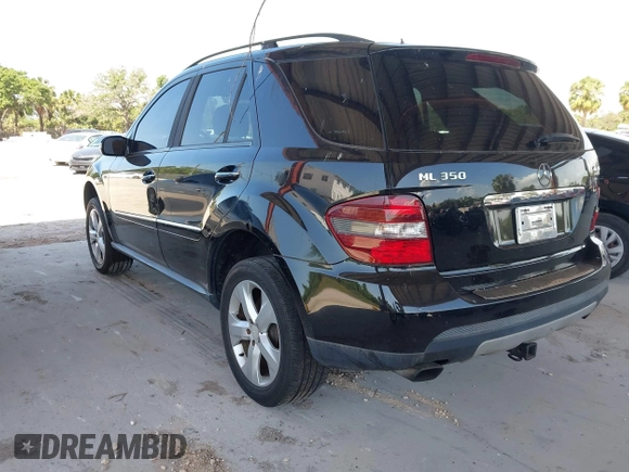 2008 Mercedes-Benz M 350 with VIN 4JGBB86E48A406417, listed as a IAAI auction lot 41936968 with 192,866 mi miles and . Bid and sale history available at DreamBid. Image 3.