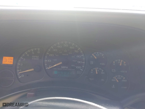 2002 Chevrolet Tahoe LT with VIN 1GNEK13Z32J271946, listed as a IAAI auction lot 41822716 with 295,863 mi miles. Bid and sale history available at carsss.com. Image 7.