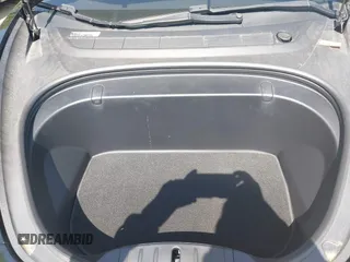 2018 Tesla Model 3 Long Range Battery z VIN 5YJ3E1EB9JF086703, wystawiony jako IAAI lot #42290193 z przebiegiem 46 255 mil mil oraz . Historia ofert i sprzedaży dostępna na DreamBid. Obrazek 10.