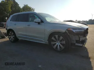 2021 Volvo XC90 Inscription with VIN YV4A221L0M1696729, listed as a Copart auction lot 69058114 with 67,978 mi miles and Salvage title. Bid and sale history available at DreamBid. Image 4.
