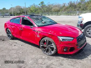 2024 Audi S5 Sportback Premium Plus z VIN WAUB4CF52RA055880, wystawiony jako IAAI lot #41667315 z przebiegiem Nie podano mil oraz . Historia ofert i sprzedaży dostępna na DreamBid. Obrazek 1.